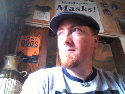 556885_125795254247206_1012675261_n