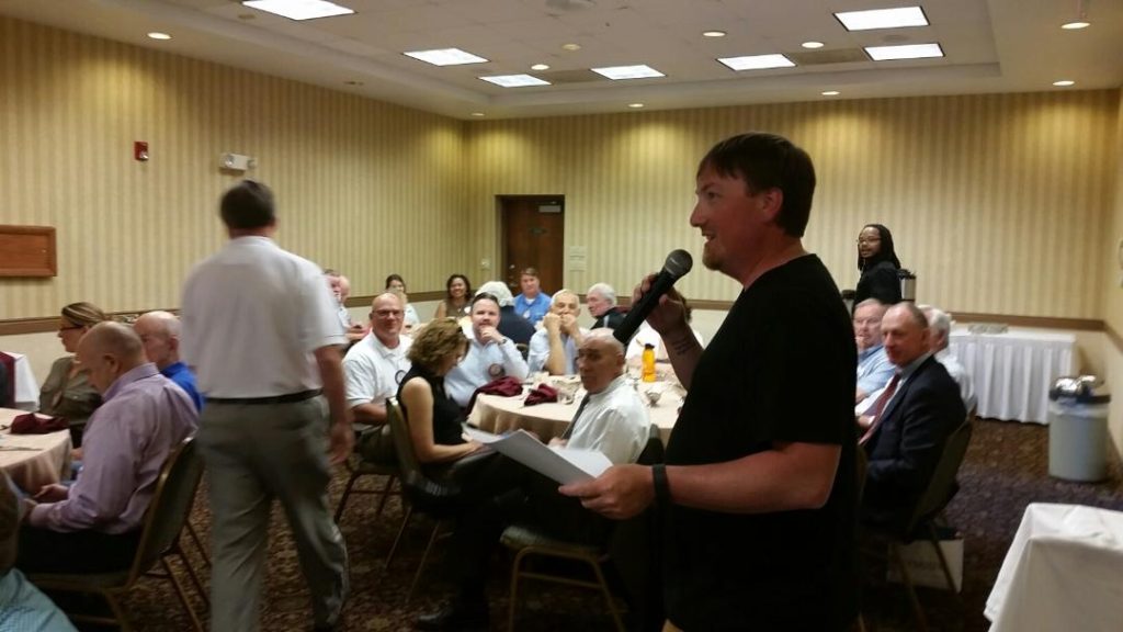 Photo by Radio's Don Bedell